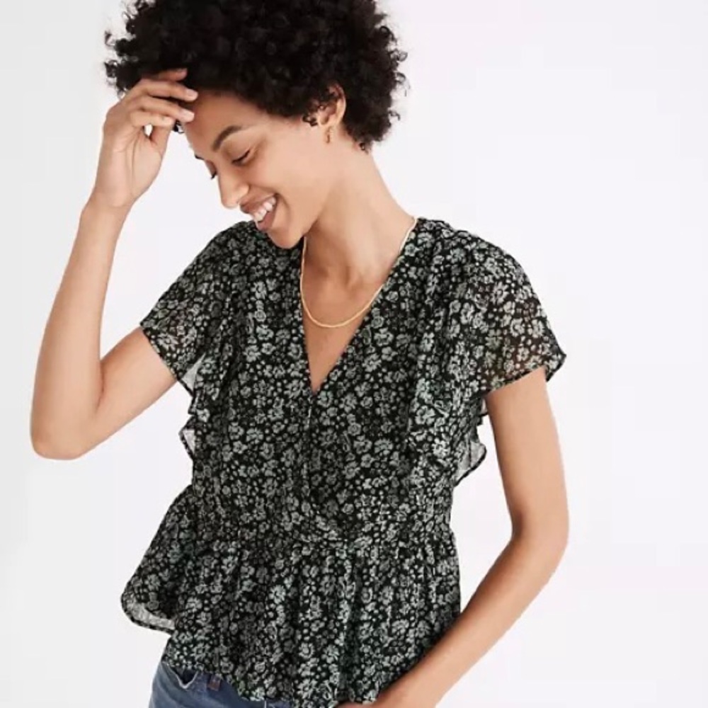 Madewell Green & Black Floral Print V Neck Floral Print Short Sleeve Shirt